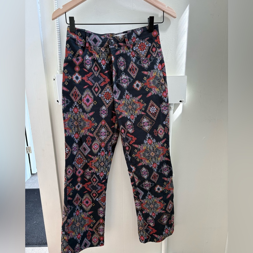 Zara Black and Pink Patterned Pants